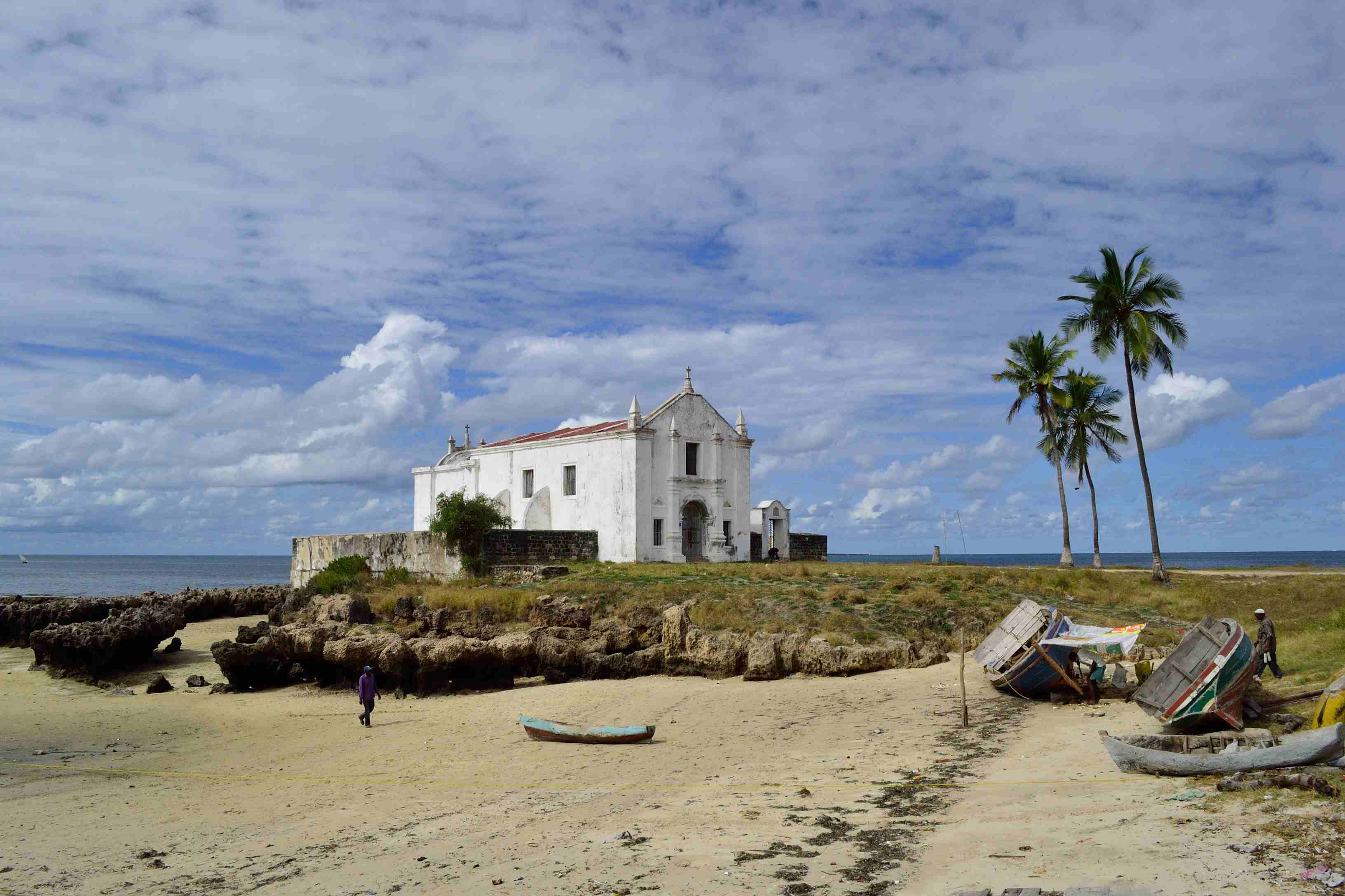 Maputo, Mozambique -- coastal capital city, waterfront and Indian Ocean scenery